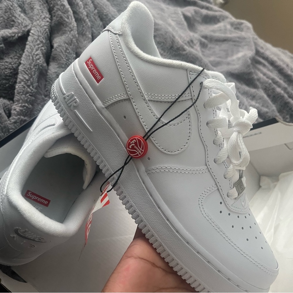 Supreme White Air Force 1